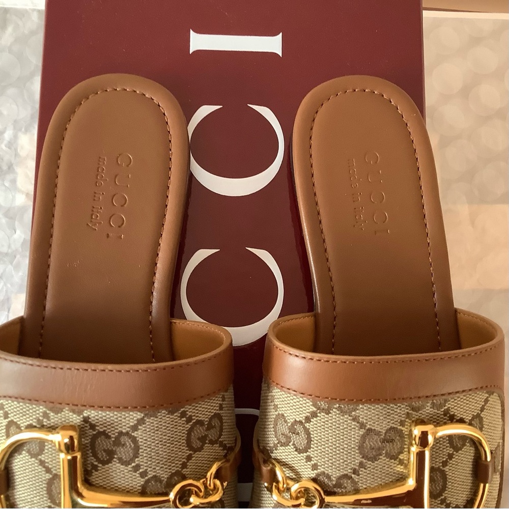 BNIB Gucci Alfa Gold Horsebit Brown GG Canvas Logo Leather Flat Slip Sandal 37.5 - Picture 8 of 12